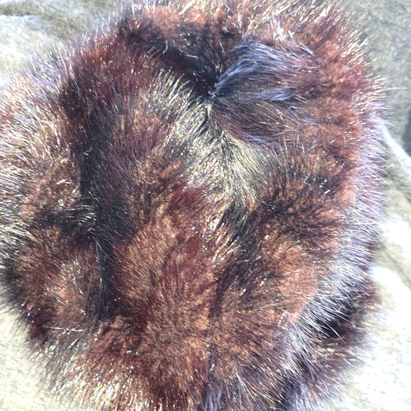 Vintage Eaton fur hat small - Picture 1 of 2